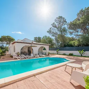 https://villa-abril-santanyi.balearic-islands.net