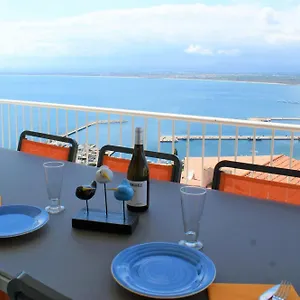 apartamento-casa-linda-con-vistas-espectaculares.topcostabravahotels.com/