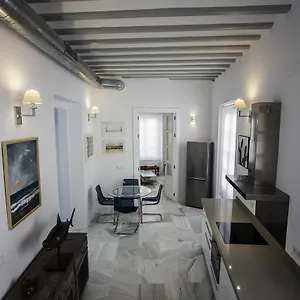 Elegant Apartment